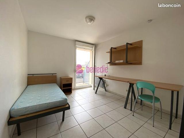 Studio 1 pièce 19 m²