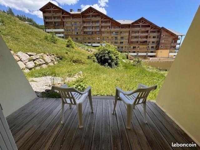 Studio 1 pièce 19 m²