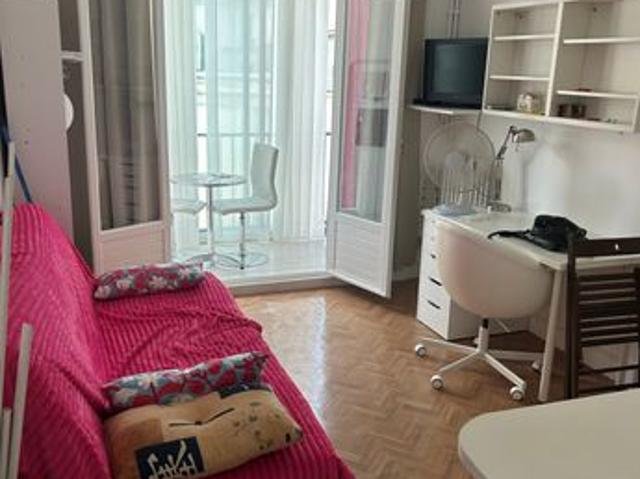 Studio 1 pièce 19 m²