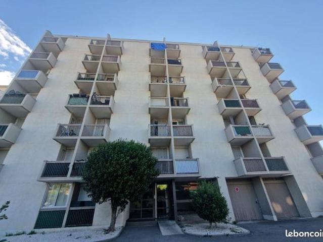 Studio 1 pièce 19 m²