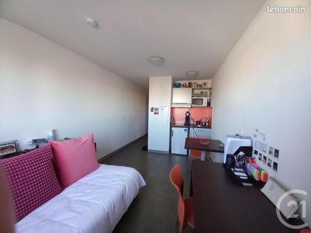 Studio 1 pièce 19 m²