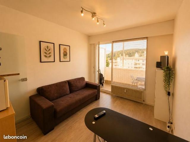 Studio 1 pièce 19 m²