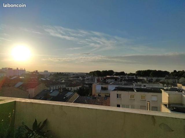 Studio 1 pièce 19 m²