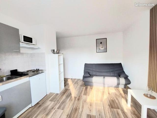 Studio 1 pièce 19 m²