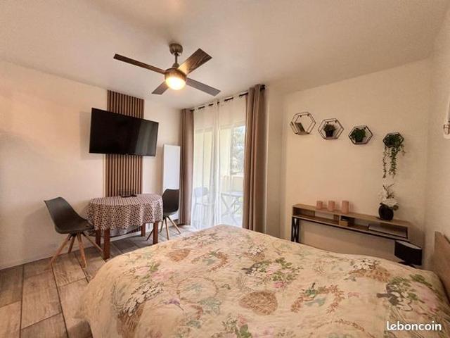 Studio 1 pièce 19 m²