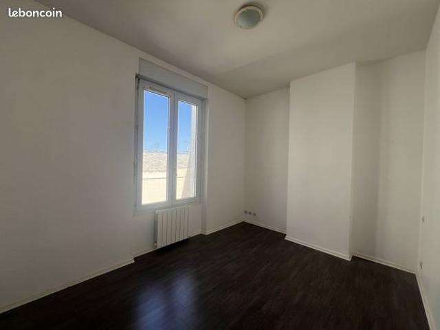 Studio 1 pièce 19 m²