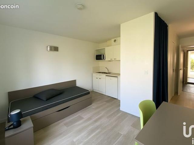 Studio 1 pièce 19 m²