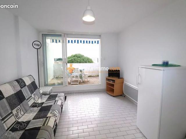 Studio 1 pièce 19 m²