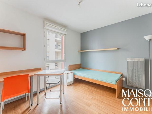 Studio 1 pièce 19 m²
