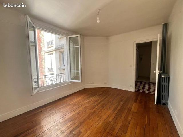 Studio 1 pièce 19 m²