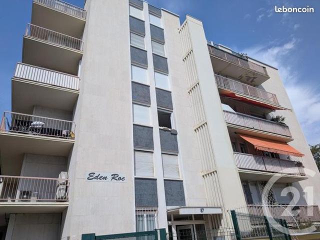 Studio 1 pièce 19 m²