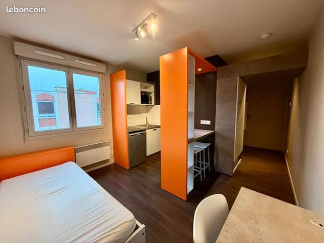 Studio 1 pièce 19 m²