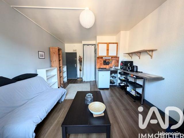Studio 1 pièce 19 m²