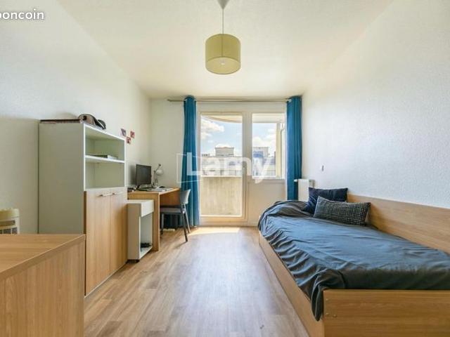 Studio 1 pièce 19 m²