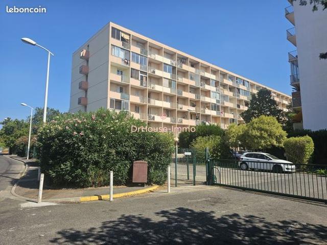 Studio 1 pièce 19 m²