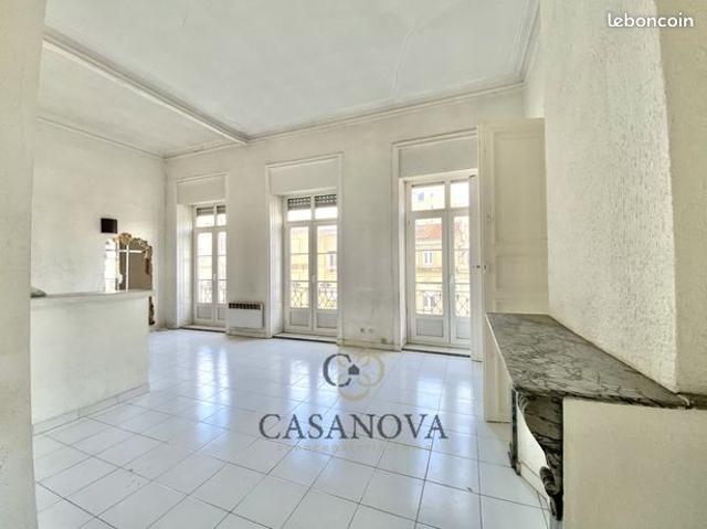 Studio 1 pièce 19 m²