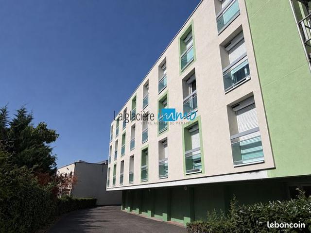 Studio 1 pièce 19 m²