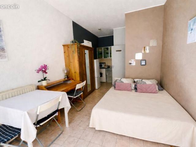 Studio 1 pièce 19 m²