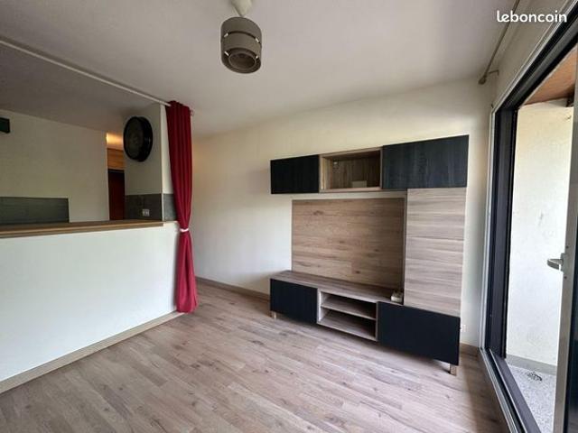 Studio 1 pièce 19 m²