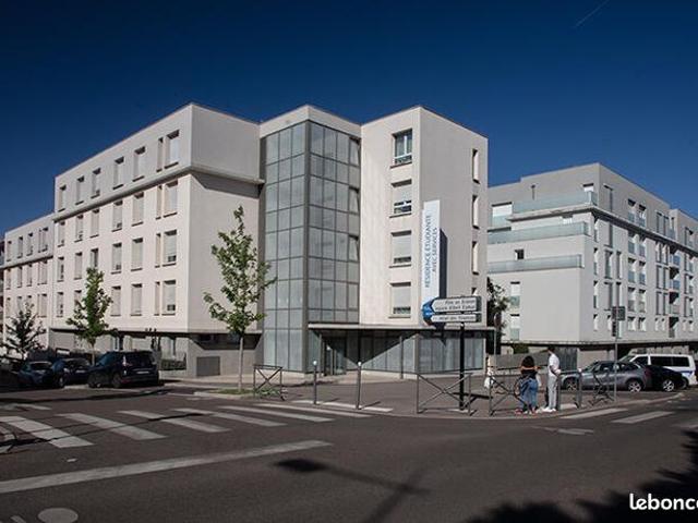Studio 1 pièce 19 m²