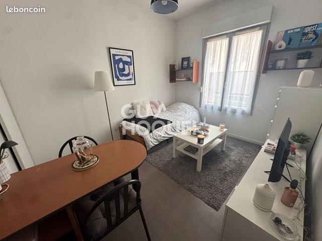 Studio 1 pièce 19 m²