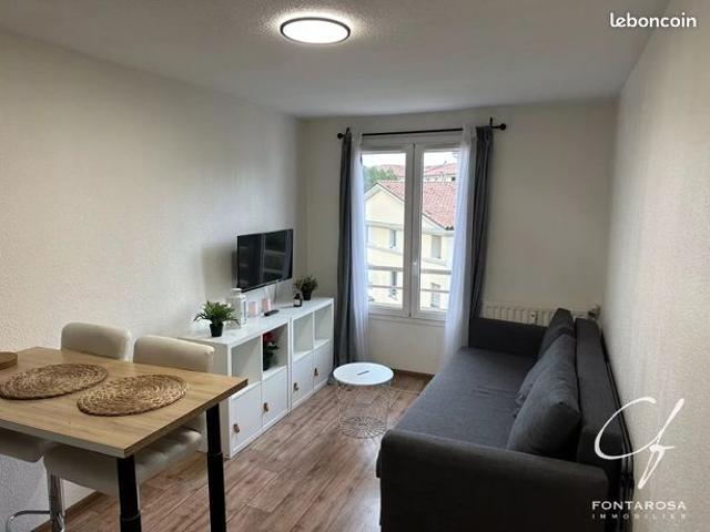Studio 1 pièce 19 m²