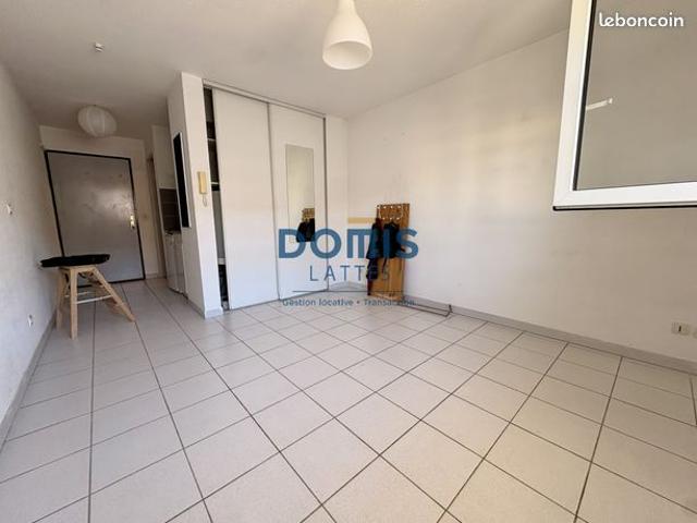 Studio 1 pièce 19 m²