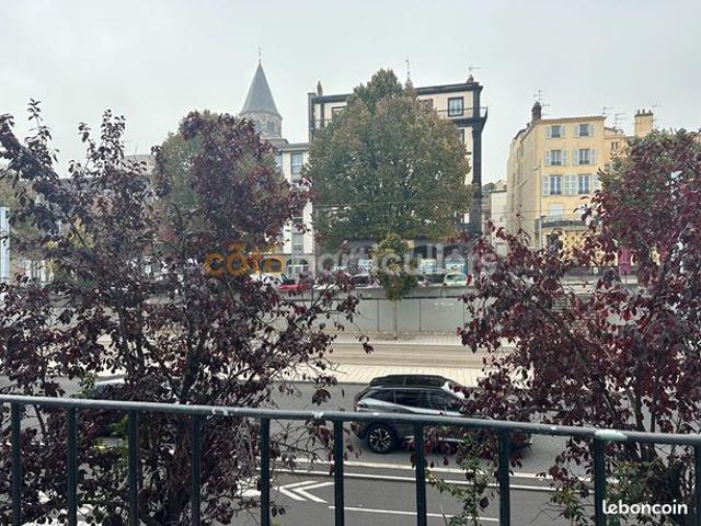 Studio 1 pièce 19 m²