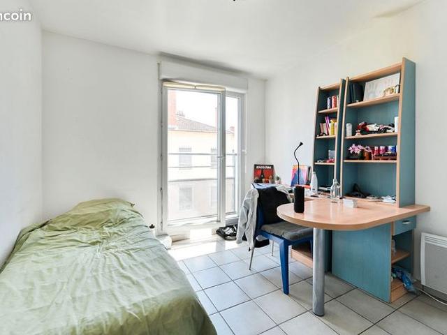 Studio 1 pièce 19 m²