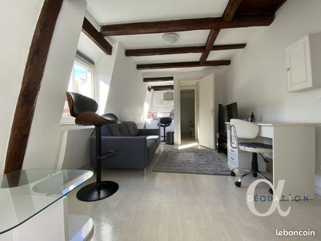 Studio 1 pièce 19 m²