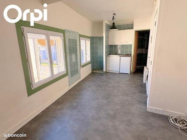 Studio 1 pièce 19 m²