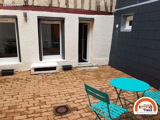 Studio 1 pièce 19 m²