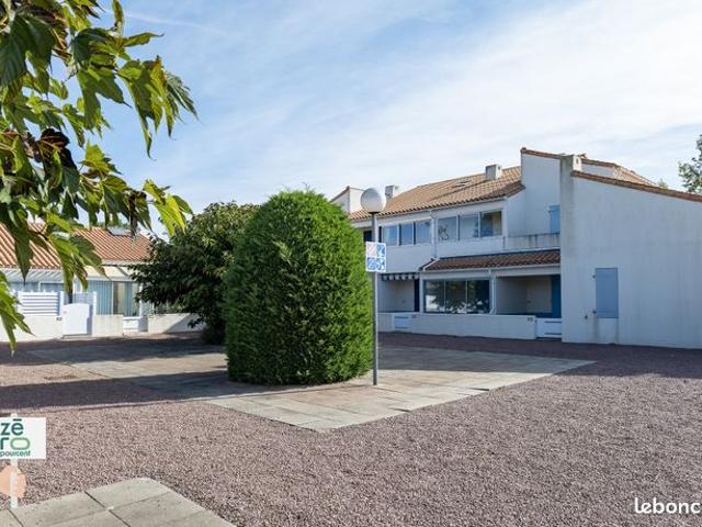 Studio 1 pièce 19 m²