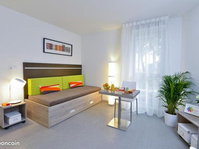 Studio 1 pièce 19 m²