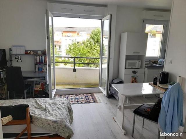 Studio 1 pièce 19 m²