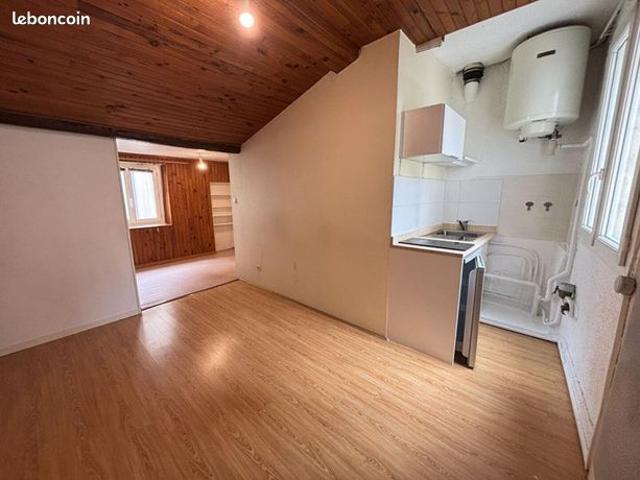 Studio 1 pièce 19 m²
