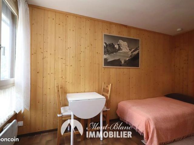 Studio 1 pièce 19 m²