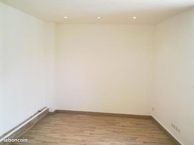 Studio 1 pièce 19 m²