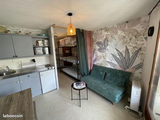 Studio 1 pièce 19 m²