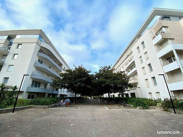 Studio 1 pièce 19 m²