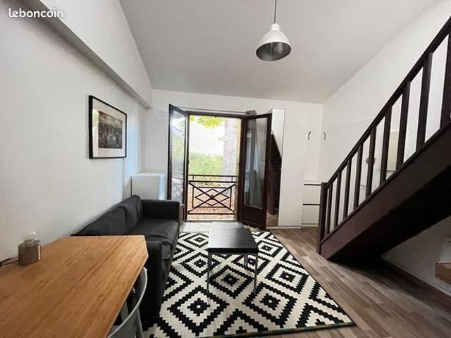 Studio 1 pièce 19 m²