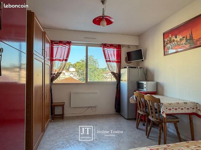 Studio 1 pièce 19 m²