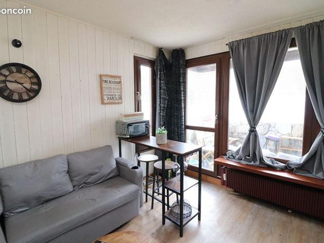 Studio 1 pièce 19 m²
