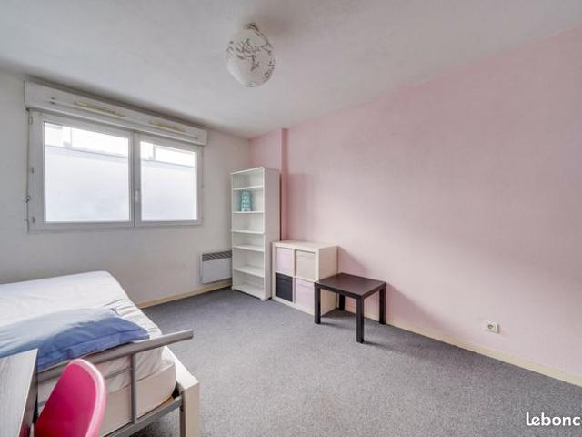 Studio 1 pièce 19 m²