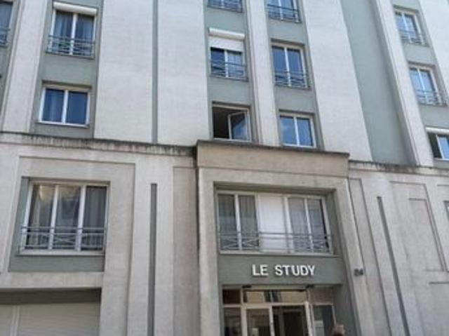 Studio 1 pièce 19 m²