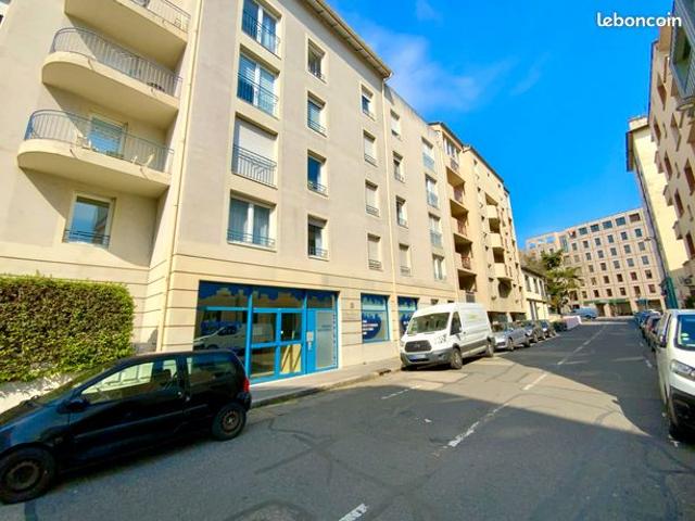 Studio 1 pièce 19 m²