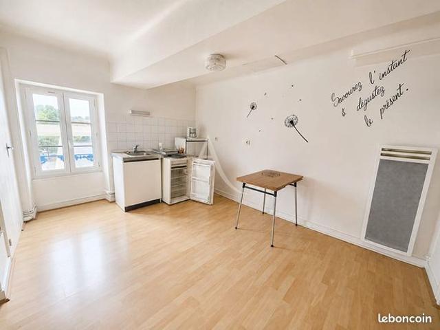 Studio 1 pièce 19 m²