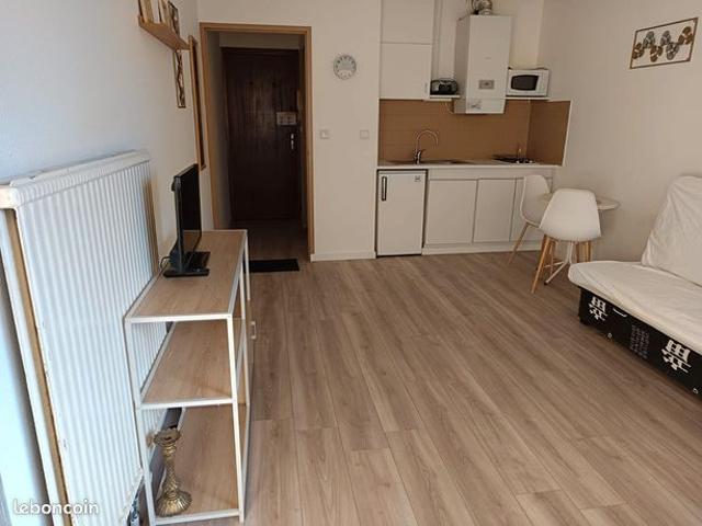 Studio 1 pièce 19 m²