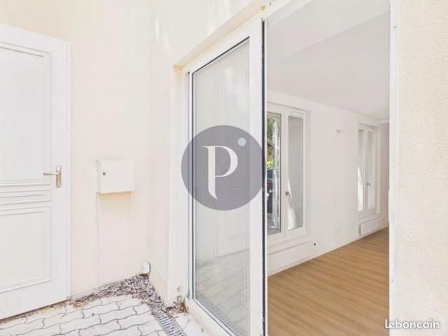 Studio 1 pièce 19 m²