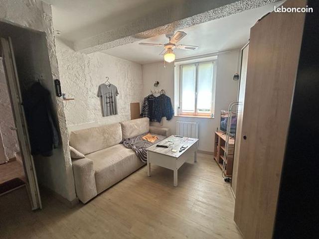 Studio 1 pièce 19 m²